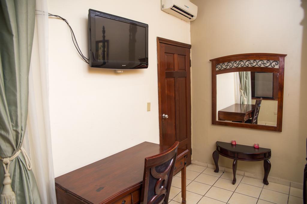 Hotel Casa Maria San Pedro Sula Exterior foto